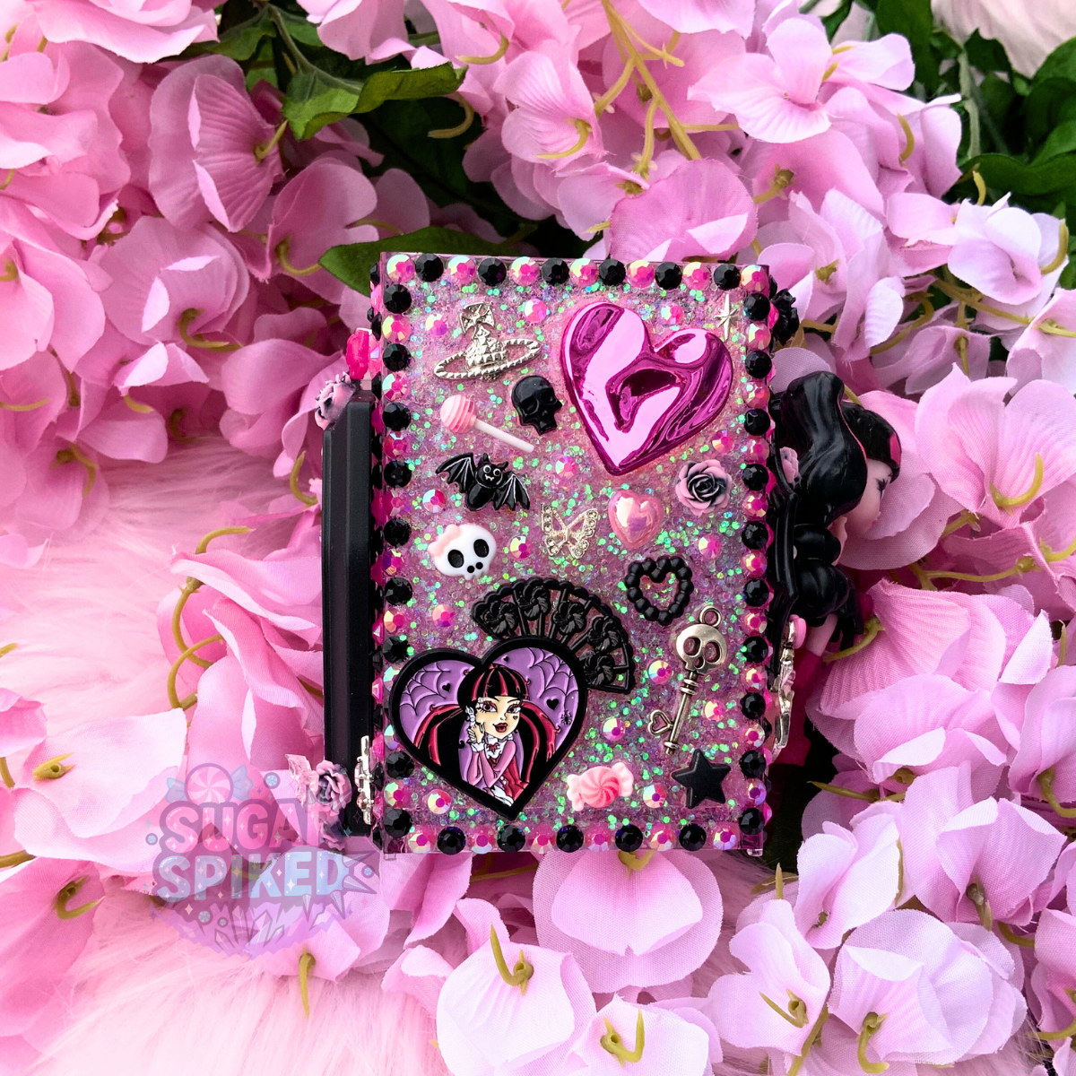 ๐ฆ Fangtastic Draculaura Storage Cube